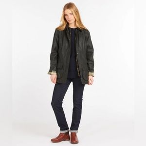 Barbour Women's Beadnell in Sage US 12 Gently Used